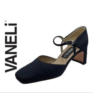 Vaneli Closed Toe Navy Dress Shoes‎